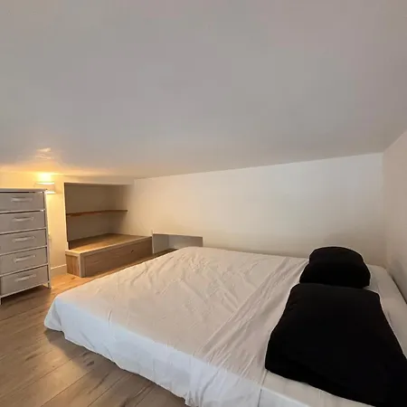 1 Bedroom Flat In Heart Of 아파트 니스